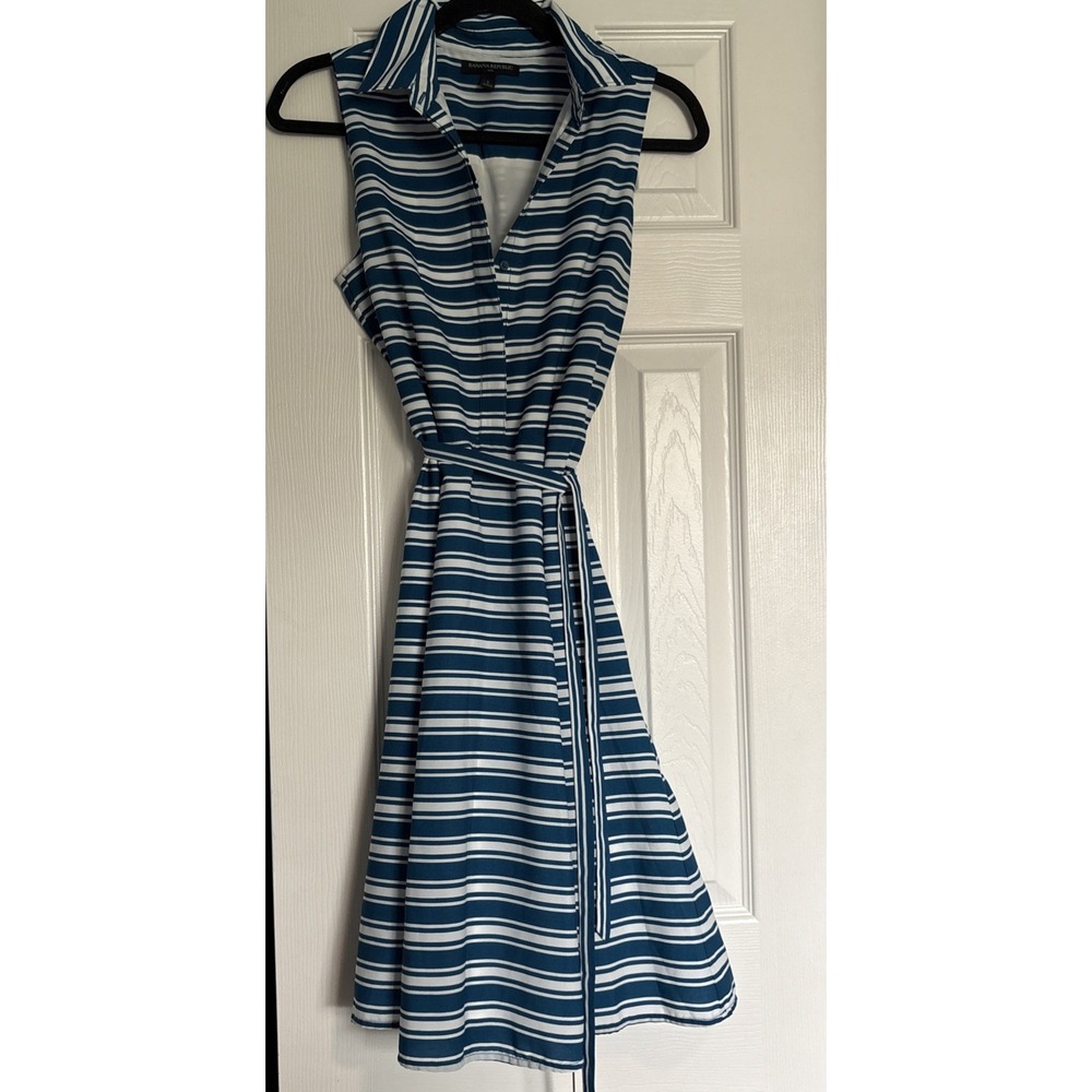 Banana Republic Women's Size 2 Blue And White Striped Dress Belted